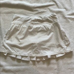 White ivivva tennis skirt